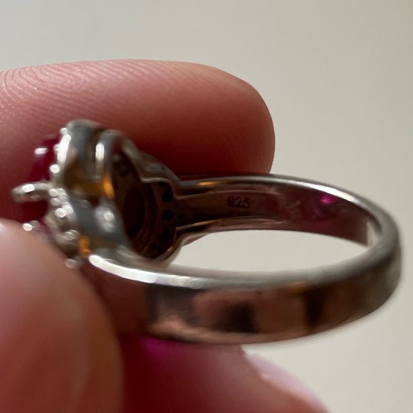 Ruby Ring - Picture 4 of 4